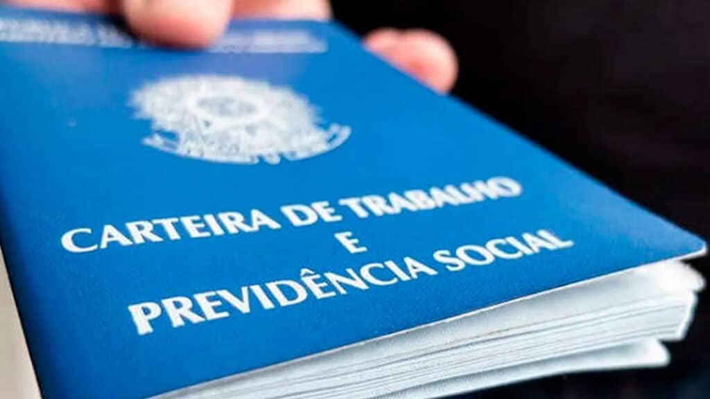 PODE COMEMORAR! Trabalhadores com mais de 10 anos de carteira assinada receberão 12 pagamentos, brasileiros não acreditam nessa ÓTIMA NOTÍCIA!